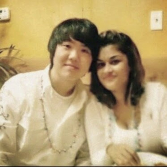 Meet your Posher, Stephanie - Picture 1 of 1